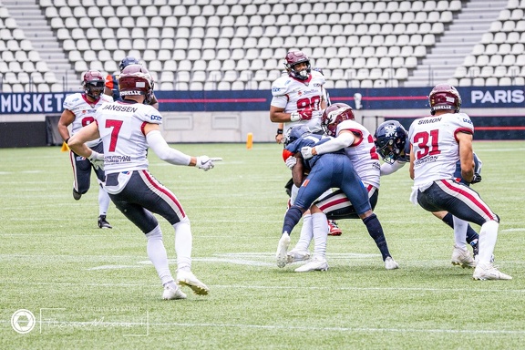 Rhein Fire @ Musketeers-170